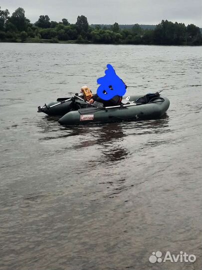 Лодка с мотором