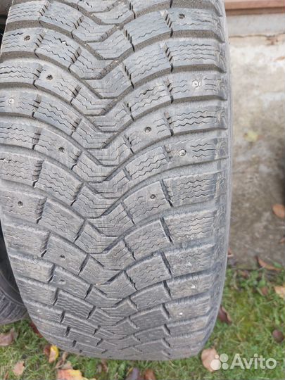 Michelin 4x4 O/R XZL 235/55 R19