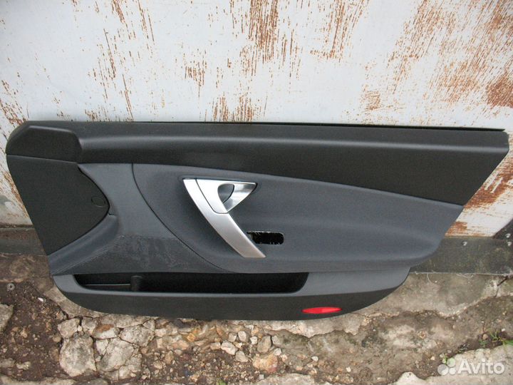 Передняя правая карта двери Nissan Primera P12