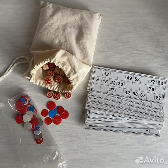 Настольные игры: Русское лото; Юный эрудит