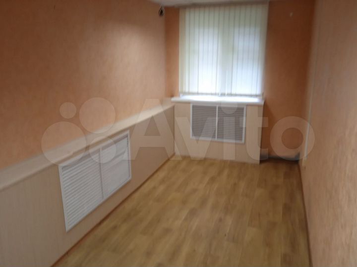 Продаю помещение с арендаторами 51,5м²