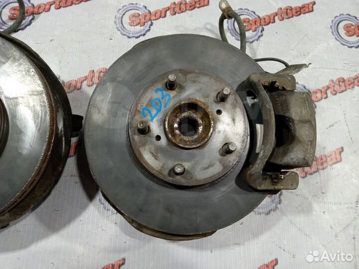 Ступицы передние Toyota Rav4 ACA21 1AZ-FSE №203