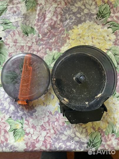 Кормушка для рыб