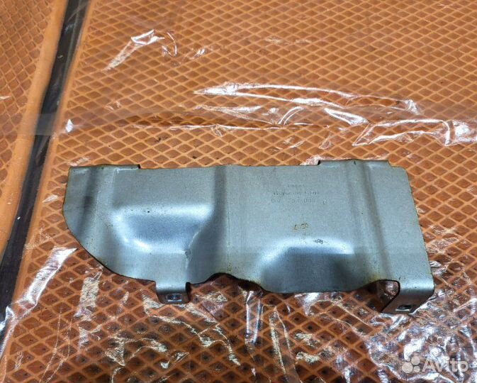 Экран тепловой Audi A6 C6 4F AUK 2007