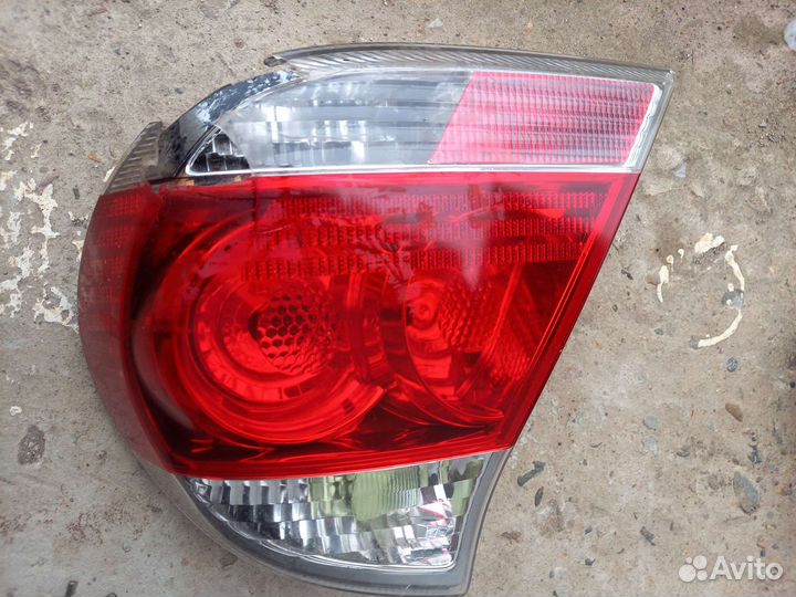 Задние стоп сигналы Тойота Камри 2004 г