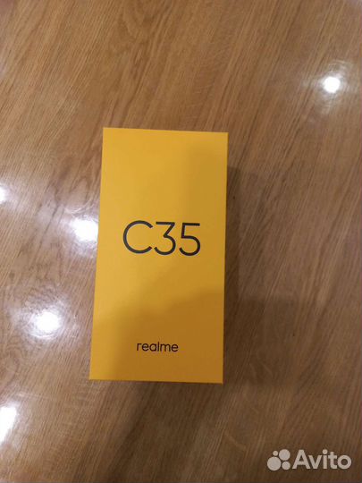 Новый Realme C35