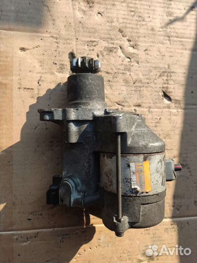 Стартер на Toyota RAV4 2004г 2,0 бензин