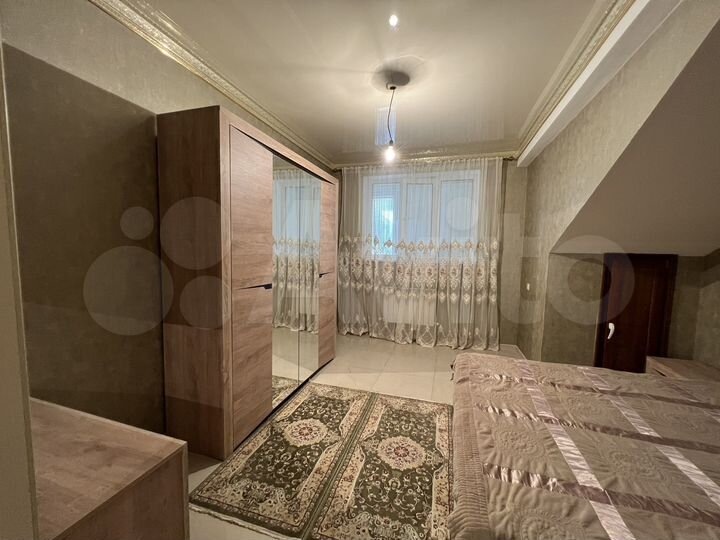 2-к. квартира, 80 м², 1/7 эт.