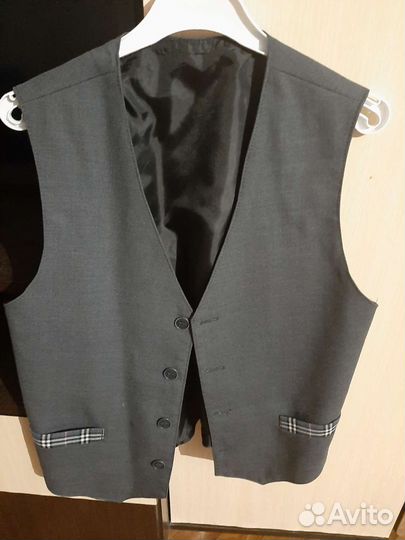 Жилетка для мальчика серая,школьная