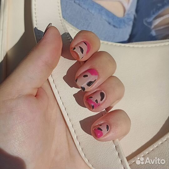 Модель на маникюр и наращивание
