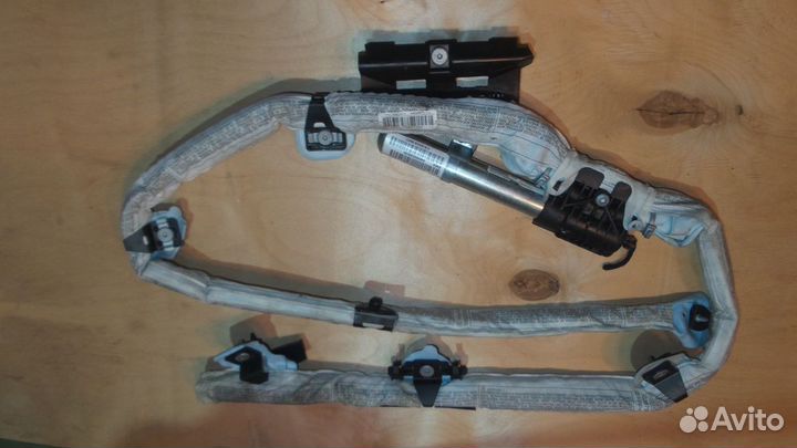 Шторка безопасности левая BMW E90 бмв Е90