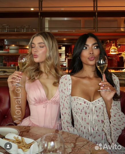 Платье house of cb в цветочек