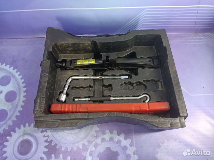 Органайзер/Ящик инстркментов Great Wall Hover M2