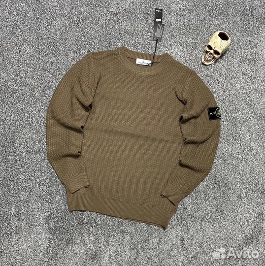 Свитер