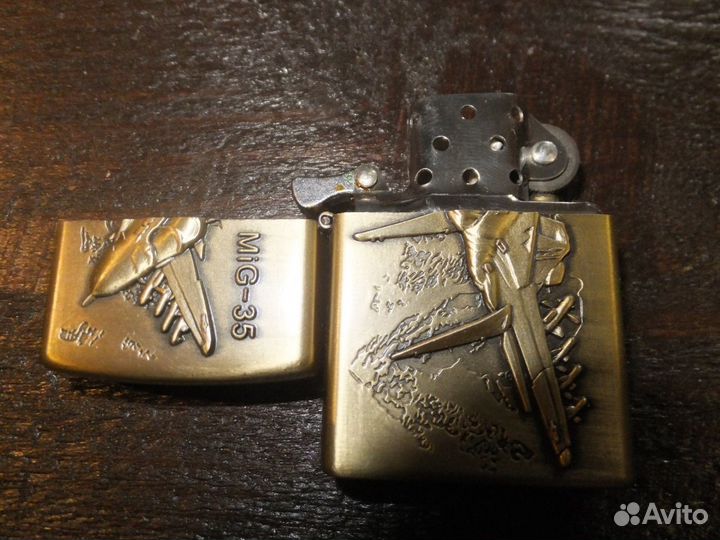 Зажигалка бензиновая сувенирная