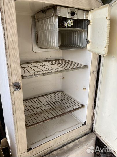 Холодильник ЗИЛ