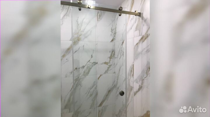 Стеклянное душевое ограждение