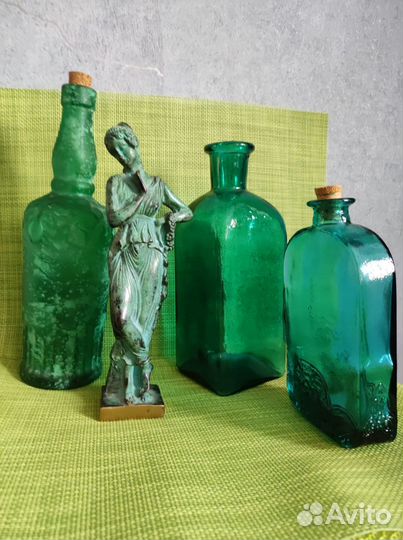 Цветное стекло бутылки