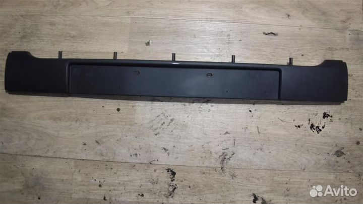 Накладка переднего бампера Renault Clio III 2005