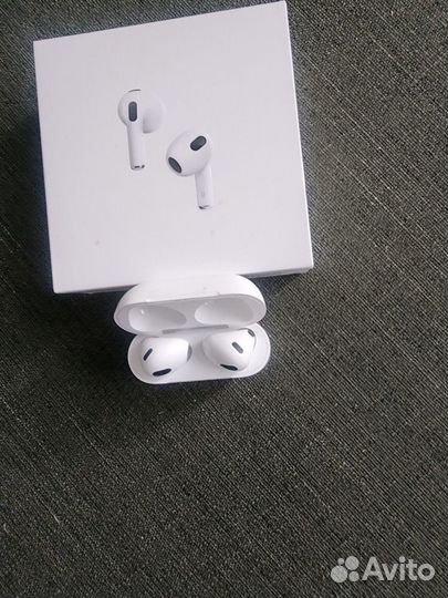 Наушники Apple AirPods 3rd generation Lightning