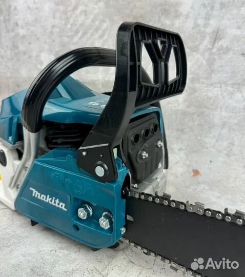 Бензопила цепная бензиновая Makita