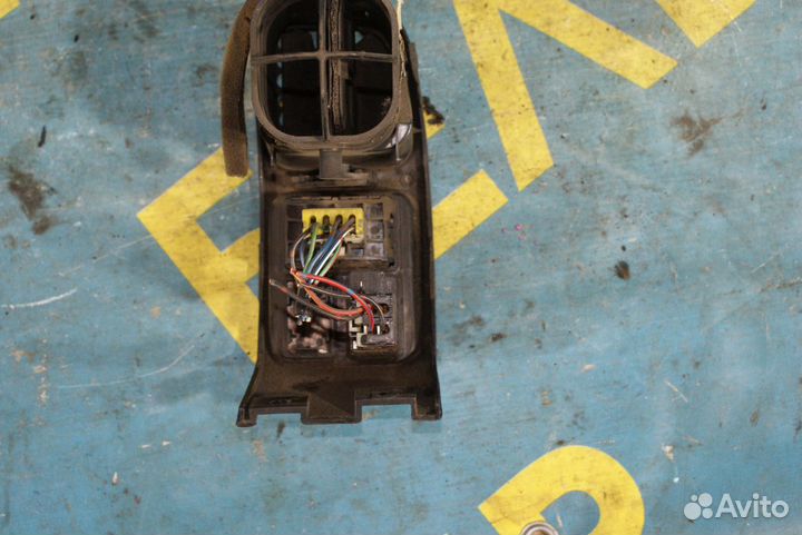 Блок управления зеркалами Nissan Primera P10