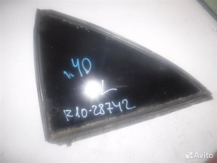 Стекло двери задней левой (форточка) Toyota Camry