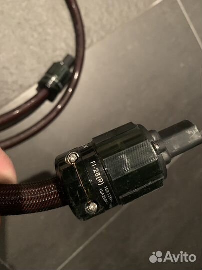 Dh labs red wave. Два кабеля, Furutech