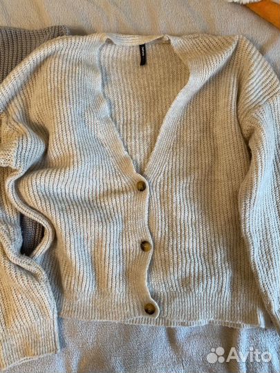 Свитер женский