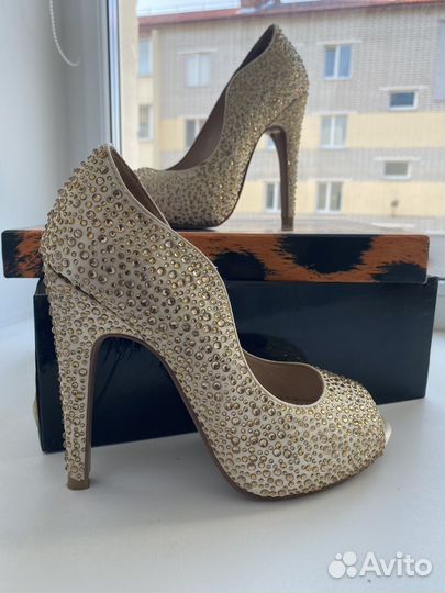 Туфли женские 35 36 размер