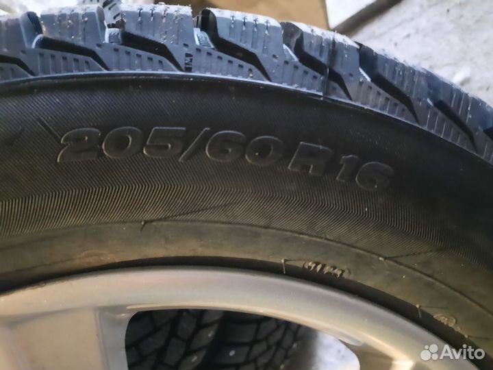 Viatti Brina Nordico V-522 205/60 R16