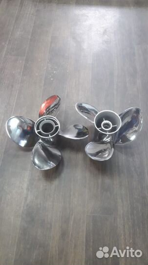 Продам комплект гребных винтов Mercruiser Bravo3