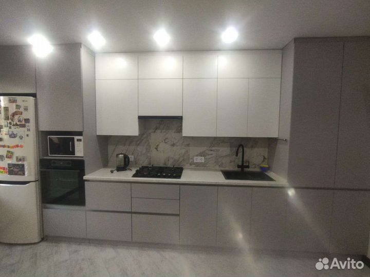 Кухонный гарнитур, современное решение