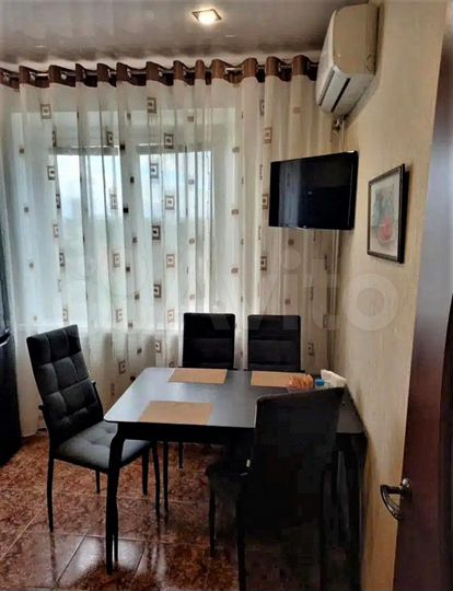 2-к. квартира, 54 м², 9/10 эт.