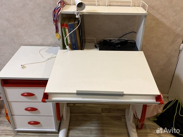 Парта тумба полка «деми»