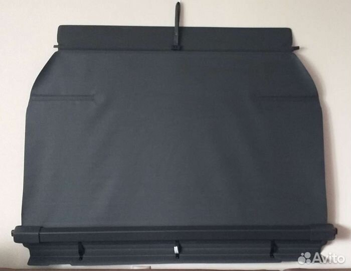 Задняя полка на Volvo XC90