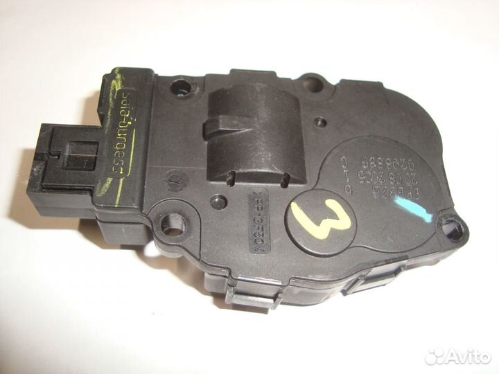 Моторчик заслонки печки W164 M642 A1669060008