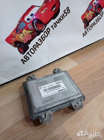 Блок управления двигателем Opel Astra J