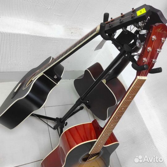 Гитарная стойка для 3 гитар новая