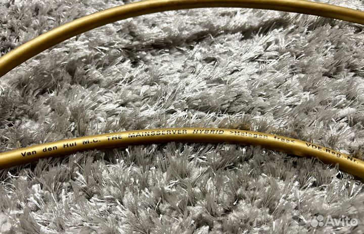 Van Den Hul Mainsserver 2m сетевой кабель