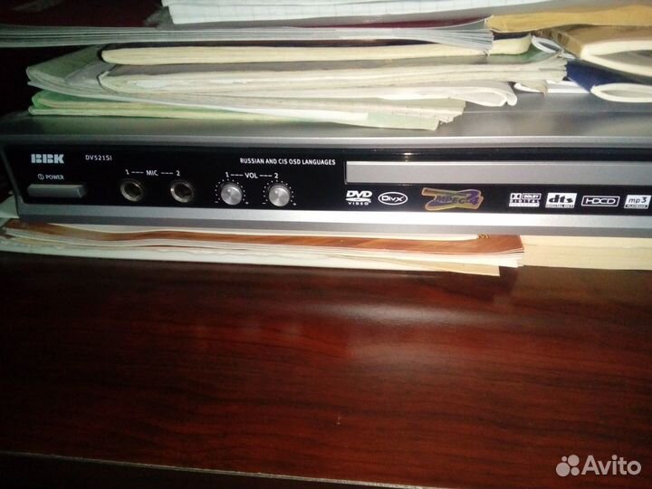 Продам DVD-плеер BBK DV521SI новый