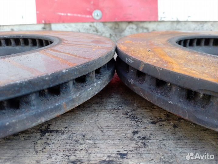 Диски тормозные передние Audi A4 B8 2007-2012