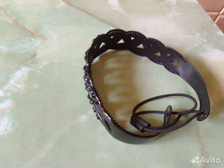 Женские гребни и ободки для волос