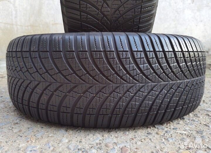 Goodyear Vector 4Seasons Gen-3 225/55 R18 102V