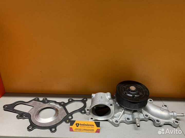 Помпа Toyota Land Cruiser 200 4.5D