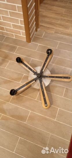 Основание/крестовина для кресла