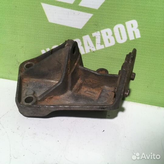 Кронштейн бмв Е30