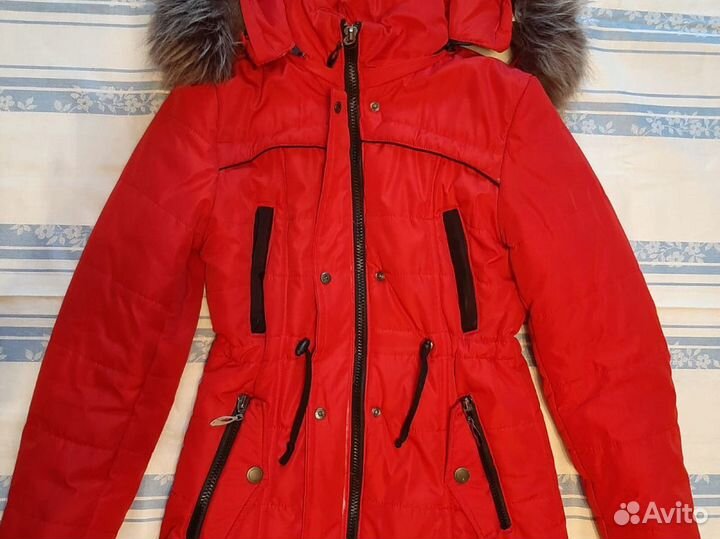 Пуховик р 44