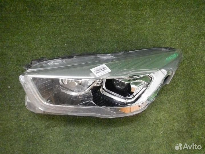 Фара левая Ford Kuga