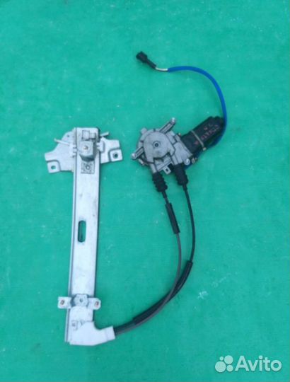 Стеклоподъемник зад правый Киа Спектра 2006 1,6л